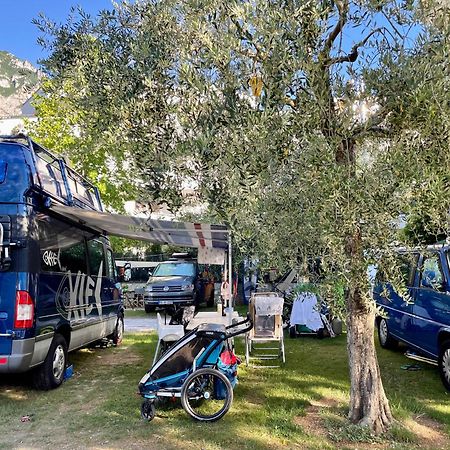 Al Lago Camping & Rooms Riva del Garda Extérieur photo
