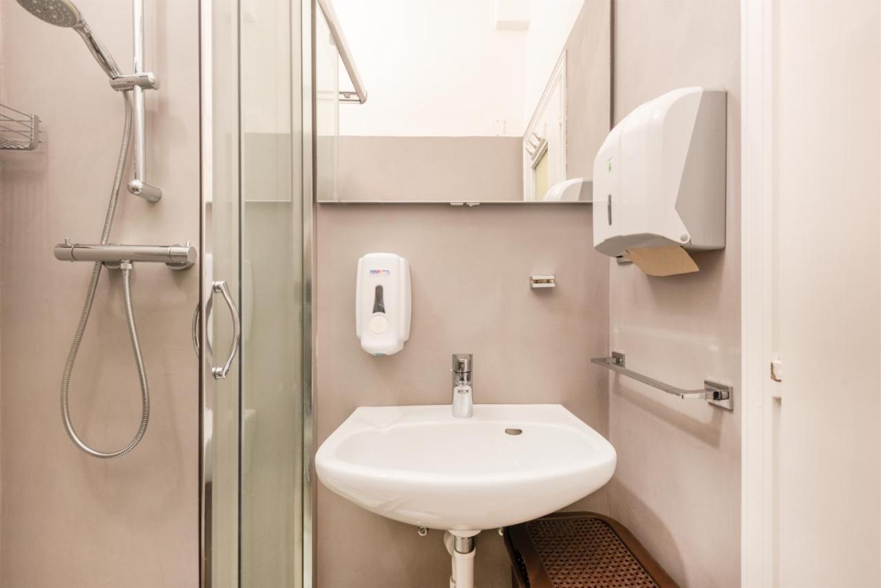 Al Lago Camping & Rooms Riva del Garda Extérieur photo