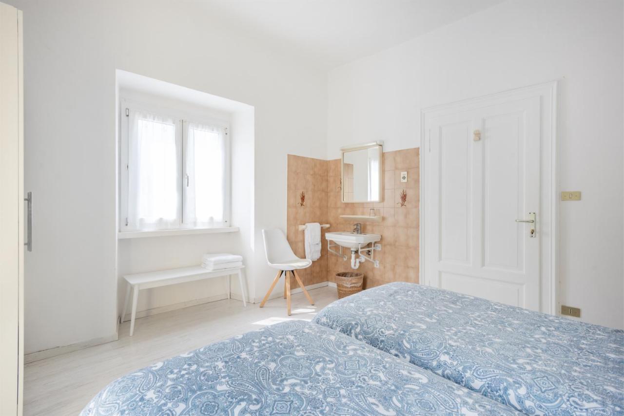 Al Lago Camping & Rooms Riva del Garda Extérieur photo